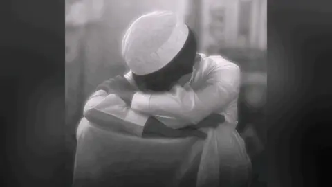 وليه ياحسين يا حسين شمت العدا فينين#جديد #قصايد #تصاميم_فيديوهات🎵🎤🎬 #تصاميمي🔥✌🏻 #الصباحي #بيضاني_يامال_بوك #الشعب_الصيني_ماله_حل #foryou #ابو،هند،البحري #اليمن #تصميمي #البيضاء #شبوه #ابو،هند،الخضيري @🦅ابو العز الوادعي 711🦅 