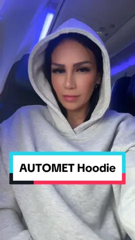 So comfy and affordable. I love it 💕 @AUTOMET #automet #hoodielife #BeautyTok #OOTD #dbx #fashiontiktok #hoodieseason #fallfashion #airportlife #tiktokmakemebuyit #fypツ #tiktokshopdeals #fypシ゚viral #parati #foryourpage #fyp #viral #airportoutfit 