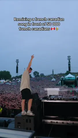 The crowd reaction 🤯 #quebec #remix #festival #canada 