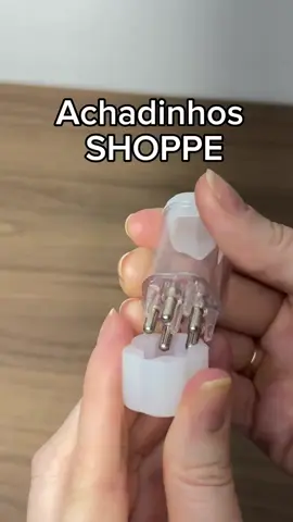 Já me siga pois trago dicas diárias Pontos positivos e negativos : ✅Fácil aplicação; ✅Massageia o couro cabeludo; ✅Auxilia no crescimento saudável; ✅As ponteiras são geladinhas, sendo bem relaxante; ✅Auxilia na circulação sanguínea; ✅Distribui quantidade uniforme; ❌Achei o meu pequeno, compraria um maior! Se você quiser o ID escreva eu quero que te mando no privado! #cabelo #cabe #rell #explore #explorar #viral 