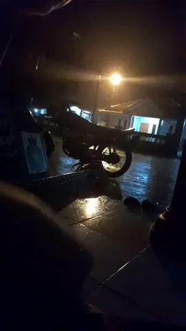 Tidak ada yang lebih mengerikan selain matinya hati di jasad yang masih hidup #efyepedong #lagugalau #musik_story #coverup 