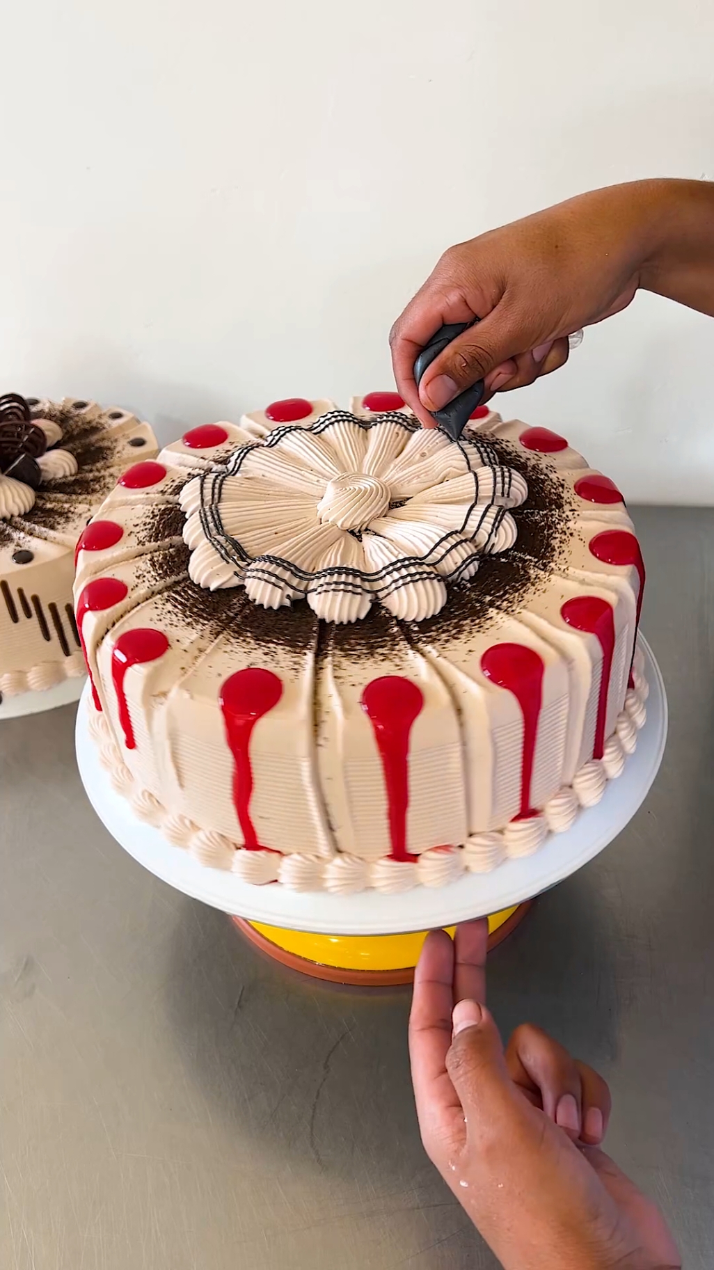 Torta con oreo y chocolate #cake #foodtiktokcake #chocolate #oreomolido 