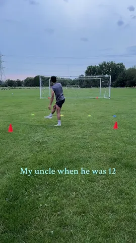 My uncle says 🥸 he was a different baller. Ultimate football skills..