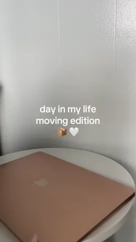 @Notion getting me through moving fr 😩🤍 #notionpartner #notionforlife #dayinmylife #dayinmylifevlog #diml #dimlvlog #foryou #moving #movingday #packing #organize #organization 