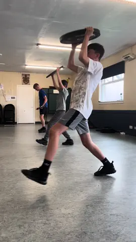 Did you know a professionally designed youth athletic development programme will not only make you better at your sport, but will build a foundation of athleticism that will last your whole life!! Want to join us? 👆🏻 follow the link in the bio #athleteculture 