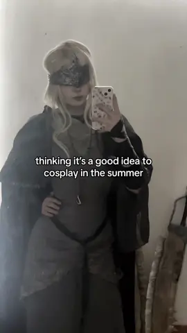 heat so strong i lost like 500€  worth of materials (all my paints, primers, sealers, resins and latex got ruined)😿😿😿😿 #cosplay #darksouls3 #firekeeper #soulsborne #gaming 