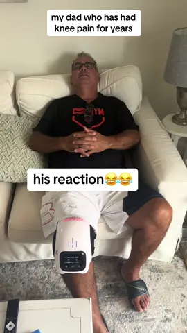my dad trying the viral knee massager #reaction #knee #kneepain #kneepainrelief #tiktokmademebuyit 