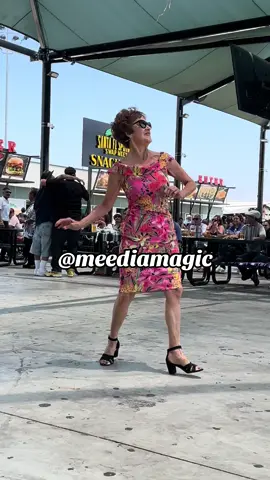 Let’s give a round of applause to our very own @Mary Brewer as she dances to this fine tune! She spreads positive energy with every move she makes. Its always a joy filming her! 😎👊🏼 #foryoupage❤️❤️ #foryoupage #fypシ゚viral #foryou #fyp 🎩🪄✨