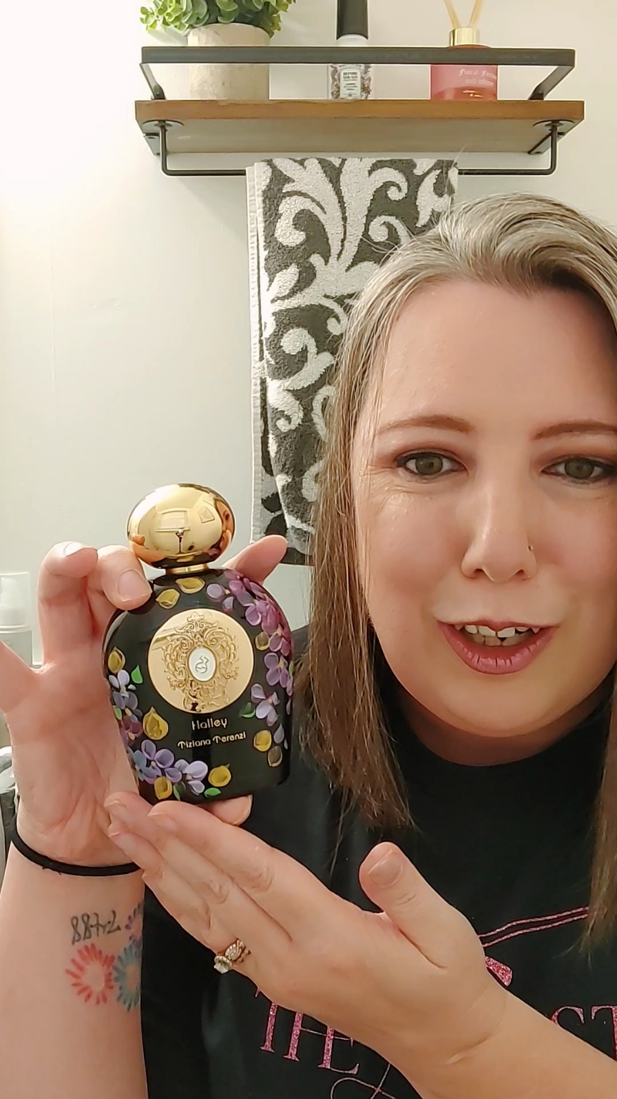 Perfume Haul: What my husband got me for my Birthday @Artist&ScribeCo  #perfume #perfumes #husband #haul #birthday #unboxing #houston #texas #theartistandscribe #perfumetiktok #perfumetok #fragrancetikok #fragrancetok #niche #luxury #SmallBusiness #shopsmall #supportlocal #artisan #artist #byredo #mojaveghost #kilian #flowerofimmortality #floral #flower #tizianaterenzi #halley #celestial #comet @KILIAN PARIS @Tiziana Terenzi 