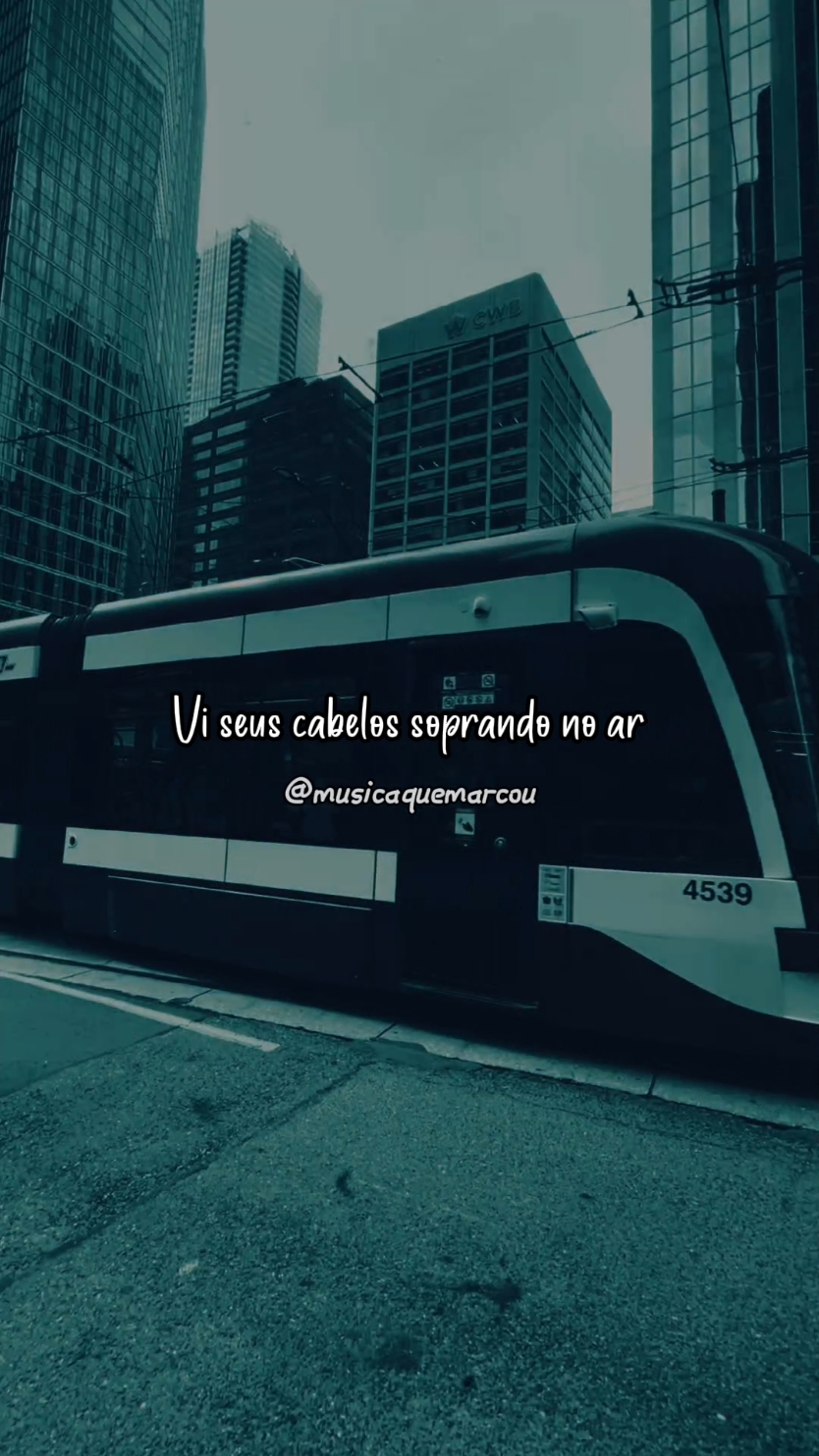 🎙️ Amado Batista 🎵 Seguindo A Multidão #amadobatista  #anos80  #Flashback  #sertanejo  #tipografia  #status  #nostalgia  #lyrics 
