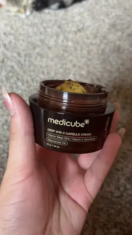 #koreanskincare #medicube 