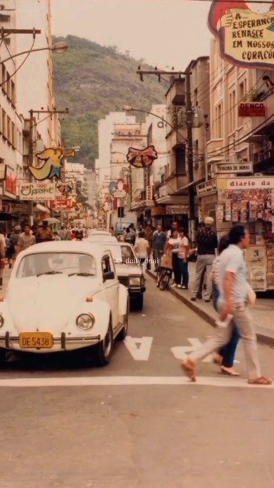 #tipografia #capitalinicial #legenda #2000s #edit #letras #musicas #song #lyrics #fyp #foryoupage #viral 