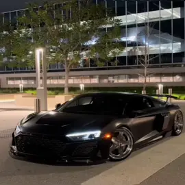 🎥@J///#fyp#viral#xyzbca#cars#carsoftiktok#r8#audi#audir8#sportcar#thairemix#thailand 