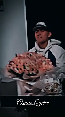 Le Hace Falta Un Beso🥀🎶🎧🎧 #lehacefaltaunbeso #lehacefaltaunbeso💋🎶 #chapodesinaloaoficial #eltrabajahastatardeparaquenomefaltenada #quelehacefaltaunbeso #queledeunarosa #quelahagasentircomocuandoerasunovia #quelehagadetalles #quelehabledeamor #queelconocebiencomoganarsucorazon #ylehacefaltaunbeso #sueñaconquevueleensuvientre🦋🦋🦋🦋 #ellatienefrioensucorazon #lehacefaltaamor #regionalmexicano #osunalyrics #musicamexicana 