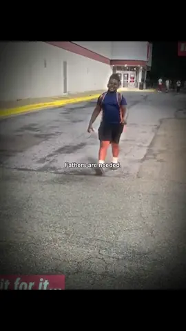 Kids reuniting with their dads🙂.  #hopecore #family #father #smilecore #positivity #backhome #parenthood 