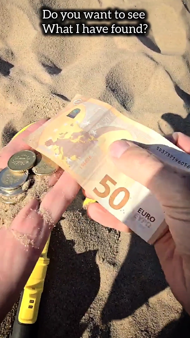 I have found dollars 💵 💰 ander ground. #fyp #foryou #foryoupage #fypシ #fy #duet #prank #tiktok #trending  #trend #viral #viralvideo #viraltiktok #uk #treasure #teume #treasuremaker #treasurehunt #treasurehunting #kpop #bomb #jihoon #treasure #gold #haruto #yoshi #hiddentreasure