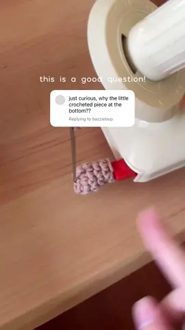 Sometimes a little ✨creativity✨ is the solution to small inconveniences 😎 (Answered this over on my 1nsta and thought I’d share it here too! 🩷) #fyp #foryoupage #fypシ゚viral #tipsandtricks #yarnwinder #yarnwinding #crochet #crocheter