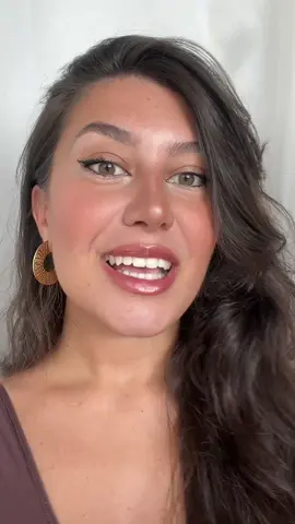 Pout-Perfect Lip Plumper💛 nuove tonalità brillanti che sono già andate super virali 🤍💫 @sheglam_official #sheglamlipstick #sheglam #poutperfectshinelipplumper  #fyp #perte #makeup #neiperte #virale  . . . . . . . . . . . . . . . . . . . . . . . . . . #me #makeup #lipstick #lips #lip #glam #glammakeup #model #girls #inspolook #gloss #bikinimodel #girl #catania #sicilia #sicily #beautiful #travel#seaside #bikini #estate #siracusa #portrait #spain #estate #fashion #shimmer #shimmers 