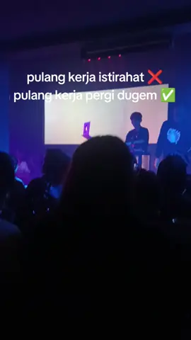 ada yang sama??#dugemparty #semogafyp #fyp #partytime 