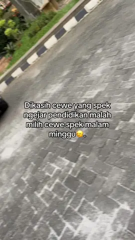 #anakkuliah #kuliah #uinjakarta #downgrade #ketawainajalah #malamminggu #lowvalue #wkwkwk #hahaha😂😂😂 