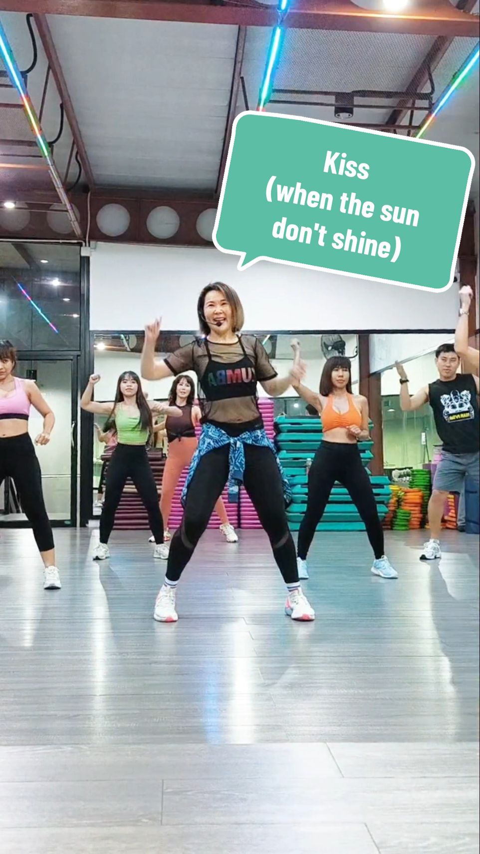 #kiss #💋💋💋 #vengaboys #danceworkout #dance #Fitness #easy #fun #workout #funwithfriends #justforfun 