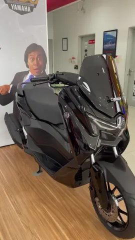 NMAX NEO S VERSION HITAM GLOSSY🤩🔥 cc: yamahaflagshipbandung #nmaxnew #nmaxold #nmaxturbo #nmaxneos #nmaxmodifikasi #fyp #nmaxsimple #nmaxproject #nmax155 #yamaha 