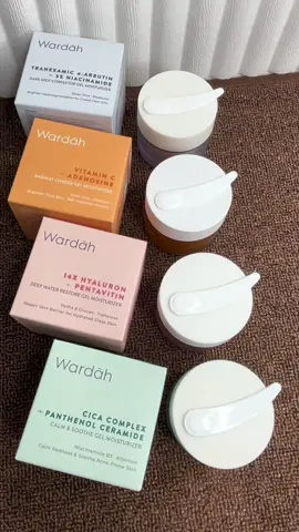 NEW! Wardah Gel Moisturizer Series - Tranexamic Alpha Arbutin, Cica Complex + Panthenol Ceramide, 14X Hyaluronic + Pentavitin, Vitamin C + Adenosine  Wardah meluncurkan gel moisturizer yang terdiri dari empat varian: Calm & Soothe, Deep Water Restore, Radiant Charge, dan Dark Spot. Mengatasi Semua Masalah Wajah — Kandungan natural pada setiap variannya yang diperuntukkan untuk berbagai kebutuhan kulit. Cleansing, nourishing dan moisturizing, kulit glowing #moisturizer #moisturizerviral #moist #skincareroutine #fyp #fypシ゚viral #fypシ  #creatorsearchinsights 