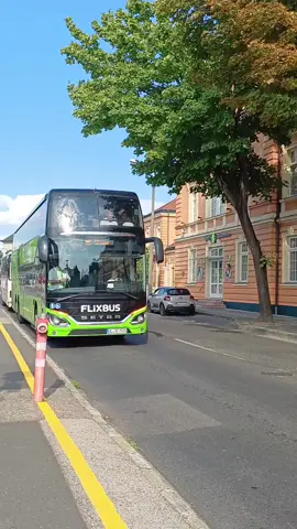 FLIXBUS Setra indul Győrből Párizsba