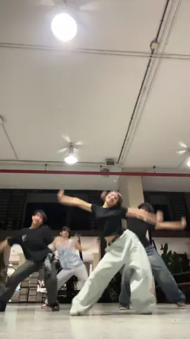 ท่าฟินมากกกก | Dc: @THE APE BLOOD | w/@ต้นน่ออีสน้อทยัวร์แฮมจะเต้อ @น้องเจ่กเปนหมา🐶✨ @AdamMHD03 #dancechallenge #fyp 