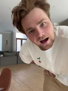“I don’t know”😭#alexwarren #kouvr #funny #foryou #viral @Alex Warren @Kouvr 