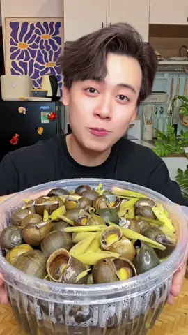 Ốc bươu mắm gừng rồi đi ngủ nhoa #mukbang #ancungtiktok #ocbuou 