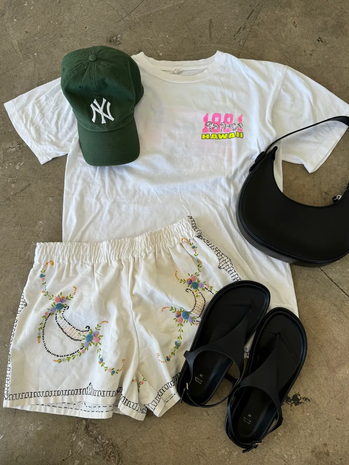 Styling pieces in the shop for summer 🫶🏼 Which one is your fave?  #vintage #outfitideas #summeroutfit #vintagefashion 