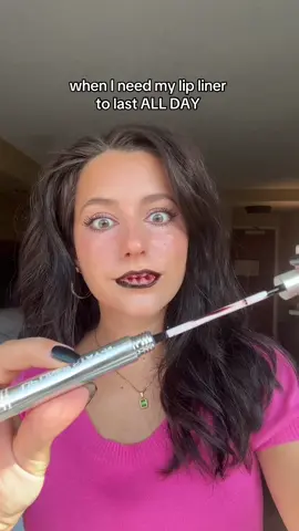 the only stuff that survives my million sips of water a day 🙃💋 #lipstayn #lipliner 