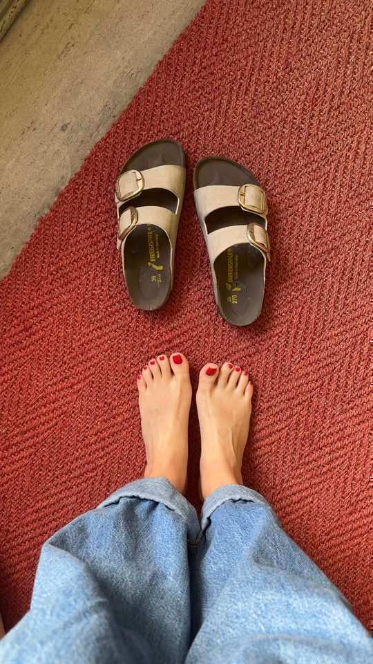 An alle Fußfetischisten. #nails #feet #pedicure #manicure #nailart #nailsp #nailsartvideos 