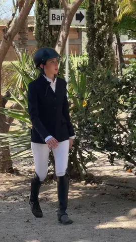 Día de competencia #equestrian #horse #dressage #showjumping #caballos #horsesoftiktok #horselover #equestrianlife #equitacion #horsegirl 