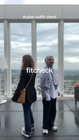 outfit check✌🏻 ##fitcheck #skyline 