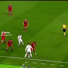 كوبري محمد صلاح الى رونالدو  😃😃😃😃