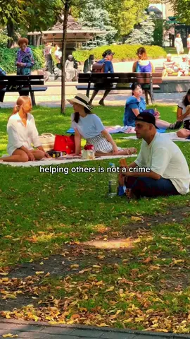 Show kindness and your life is going to be better #kindness #Love #positivity #hopecore #wholesome #helpful 