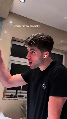 T-shirt from jamesbakian.com or my spotify (code JB for 20% off) #singing #cover #music #putyourheadonmyshoulder #fypviralシ 