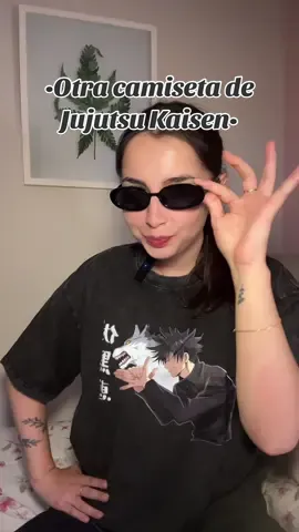 Me acabo de dar cuenta que la postura de las manos de Megumi tiene un error, pero no pasa na' #parati #fypシ #jujutsukaisen #megumifushiguro #megumi #anime #otaku #compras 