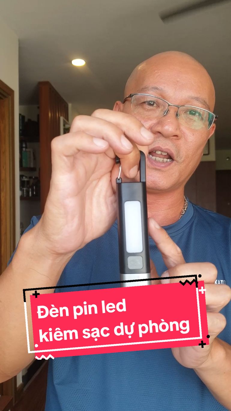 Đèn pin led Smiling Shark nhỏ gọn, 4 chế độ đèn, kiêm sạc dự phòng. #denpinsacduphong #chicuong #atkoc #denpinled #dendangoai #dencamtrai #denpinled #denpinsmilingshark 