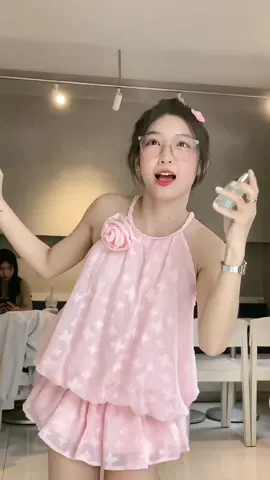 Vừa blink vừa thơmm 😩🫶🏻 #lilithandevevn 