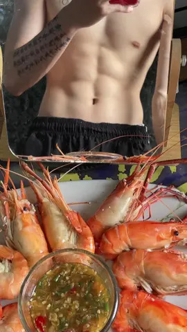 กุ้งสุกไม่ได้อยู่ที่ทะเล  แต่อยู่ที่ไลน์แมน🤩  #รีวิว #อาหาร 