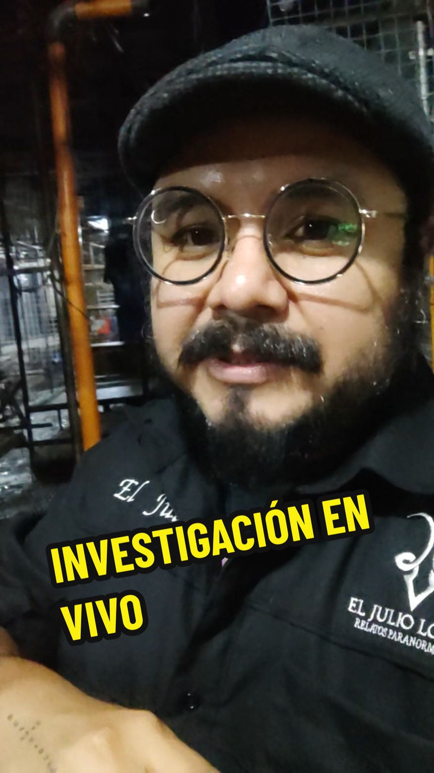 Estamos en una investigación paranormal en un mercado municipal en Guatemala donde cuentan suceden cosas paranormales acompáñanos.  #paranormal #trending #espanto #espanto #horrortok #terrorifico #fantasmas #horrorstory #trend #videoviral #horror #trendingvideo #miedo #fantasma #viral #Viral #eljuliolopez #Terror 