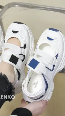 KOVALENKO Jiwon Sepatu Sandal Wanita Korean Style KV4018 Karet Sendal hanya Rp176.990!