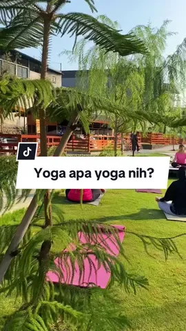 Event Yoga di Piataland? Emang bisa? Bisa dong beauties✨ Yoga kemarin bener bener relaxing banget, ada Larissa yang meramaikan yogamu, ditambah suasananya yang mendukung jadi kombinasi yang pas banget nih beauties😍 Yuk yang kemarin dapat voucher dari Larissa jangan lewatkan kesempatan, reservasi sekarang 💓 #yoga #workout #fypシ #foryou #larissaaestheticcenter #larissamalang 