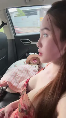 Sống hai mấy tuổi. Chẳng có hoa tươi, chỉ có hoa mắt chóng mặt..🤦🏻‍♀️