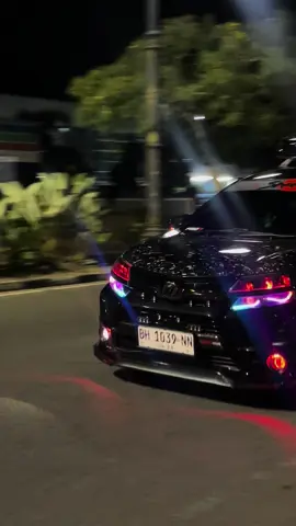 Konslet cok bilednya🤦🏾‍♂️  #avanza_modification #velozmodifikasi #garasi_avanzaxenia 