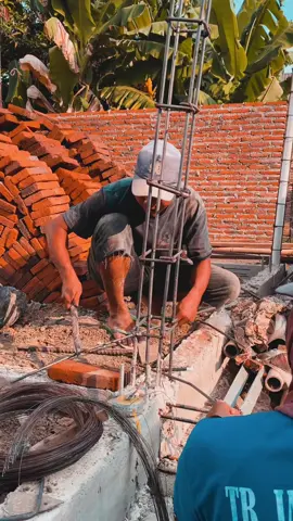 Hari Kedua puluh #bismillahfyp #newhomeinspection #buildingahouse #buildingdreamhome #homerenovation #homerenovation #bangunrumah #rumahidaman #rumahidaman #pertukangan #kulibatu #tukangbatu #perintisbukanpewaris #anakterakhir 