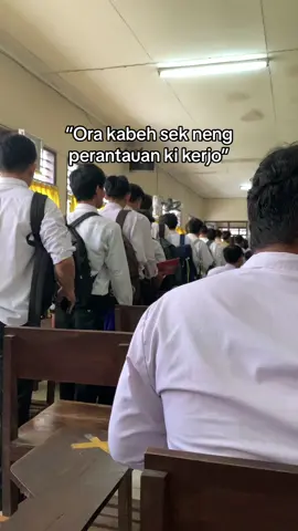 Kadang yo ono sek dolan tok #infoloker #kulipabrikcikarang #fyp 